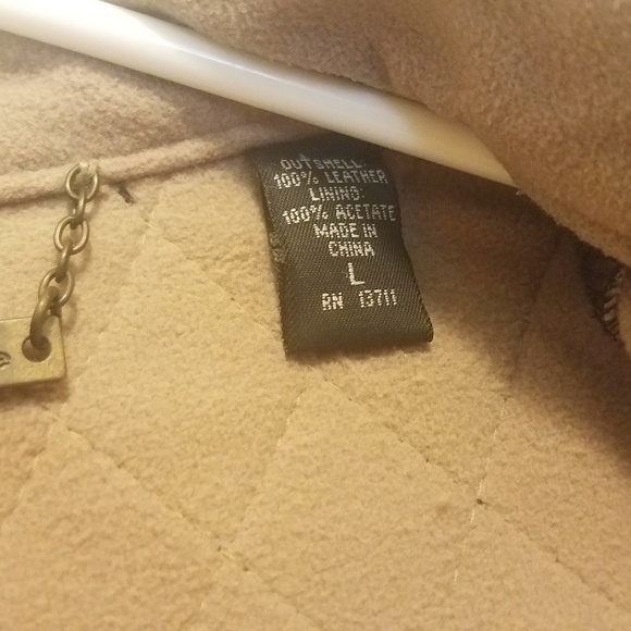 Be black Vest - Picture 3 of 4